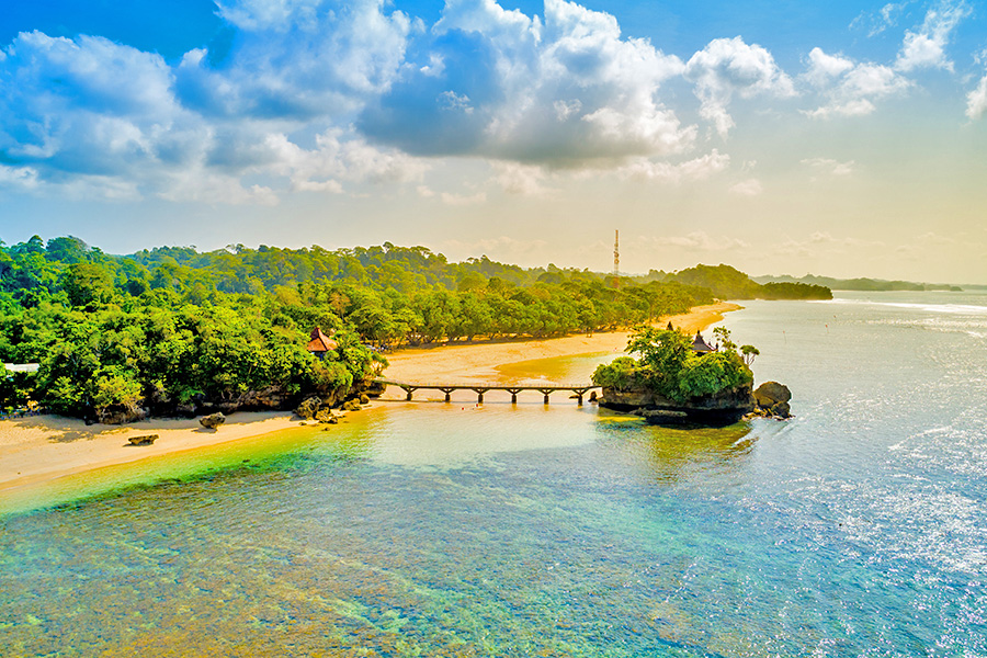 pantai di jawa timur - Pantai Balekambang 