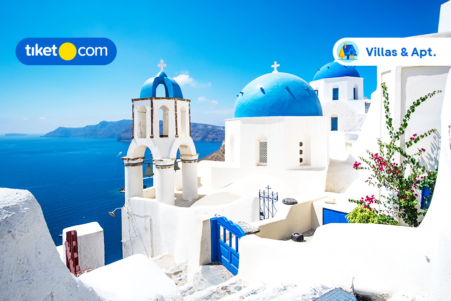 Best Honeymoon Accommodations for a Romantic Stay in Santorini, Greece