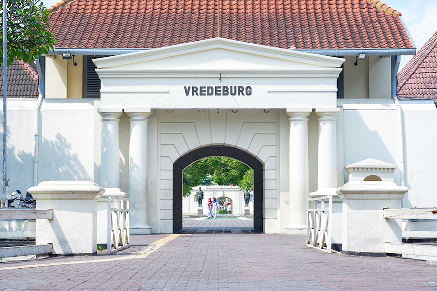 wisata dekat stasiun jogja - Museum Benteng Vredeburg