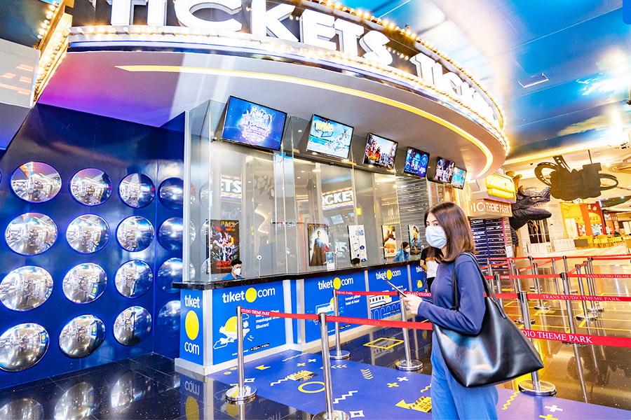 weekend in trans studio