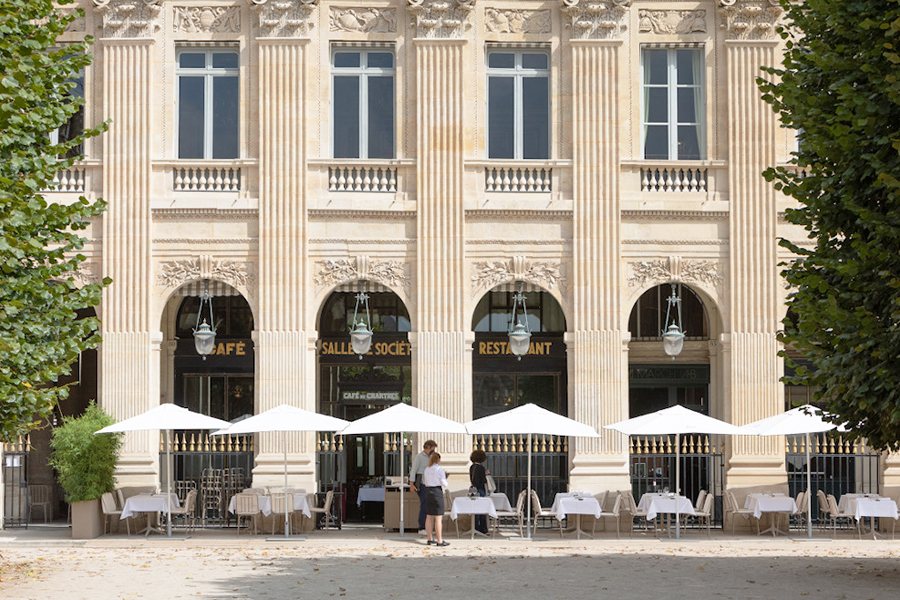 Liburan Romantis ke Paris