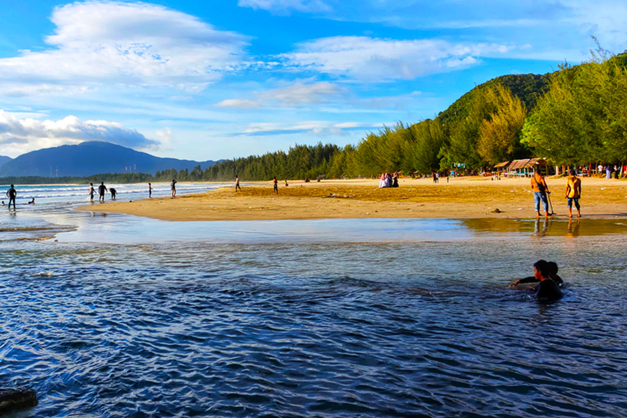 Pantai Lhoknga