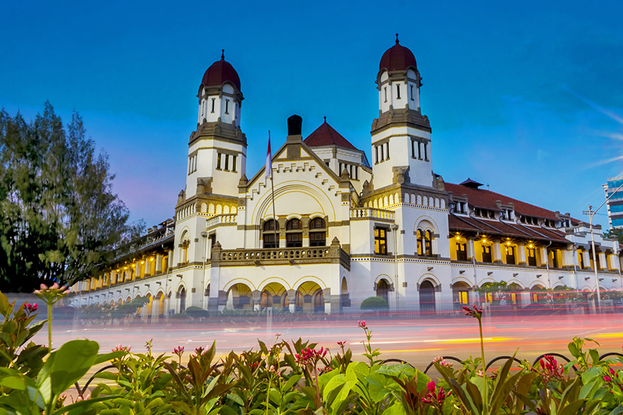 wisata dekat stasiun di jawa - Lawang Sewu