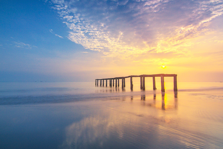 tempat wisata Karawang - Pantai Tanjung Pakis