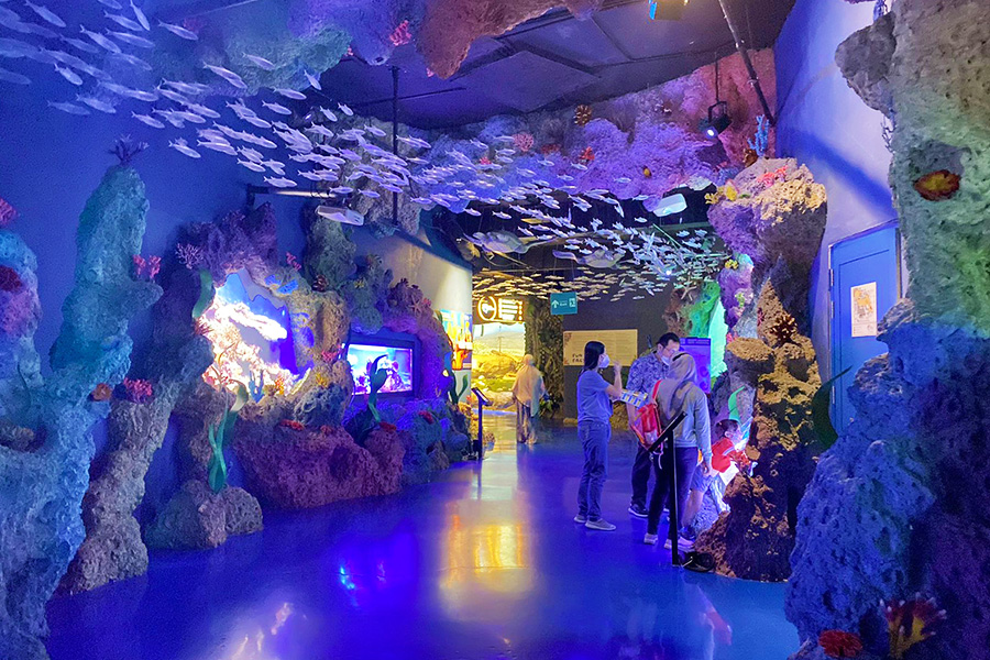 Jakarta Aquarium & Safari
