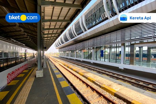 stasiun kereta terbesar di indonesia