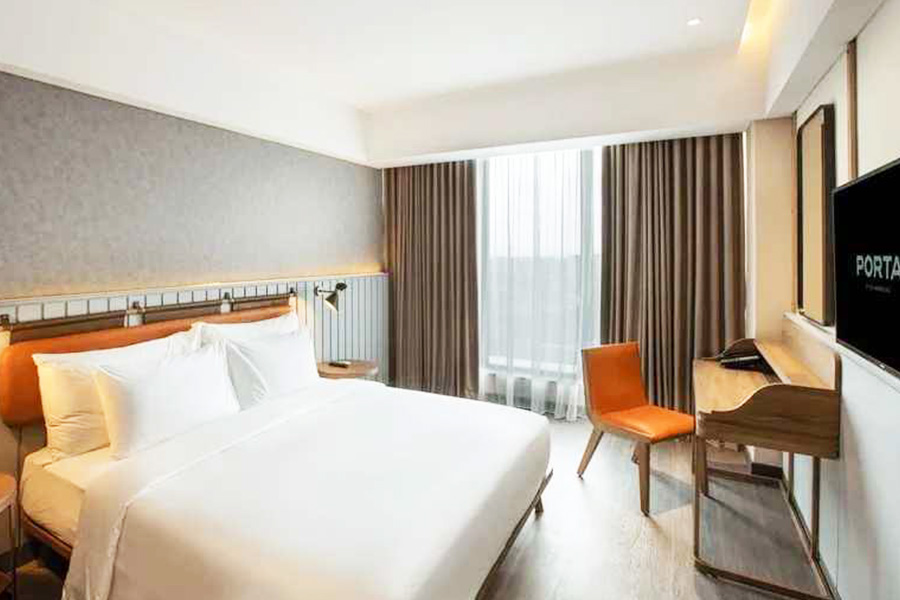 hotel dekat ugm - porta by ambarrukmo yogyakarta