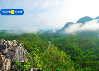 Usir Rasa Suntukmu, Cek 7 Destinasi Wisata di Kalimantan Selatan Ini!