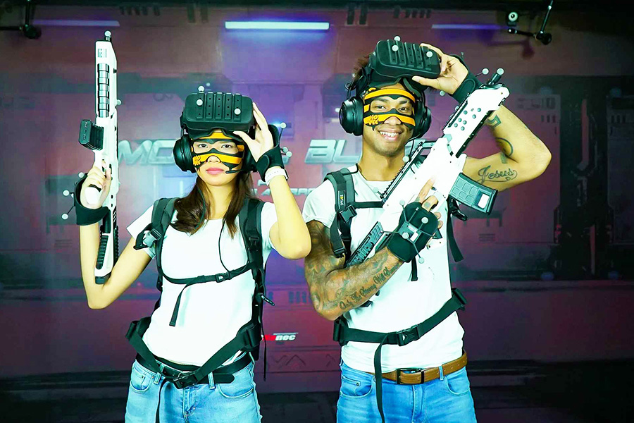 tempat berlibur di jakarta - virtual reality