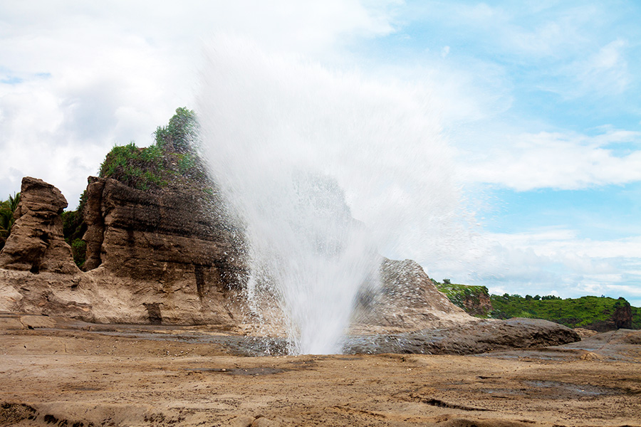 pantai klayar