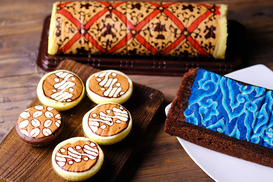 oleh oleh khas padang - bolu batik