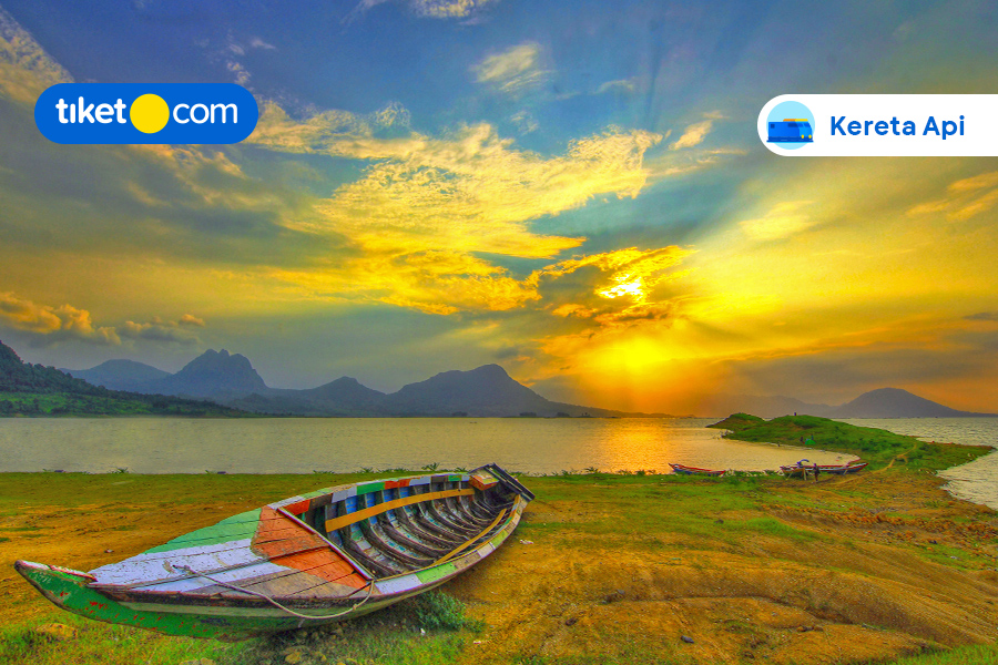 15 Destinasi Hits Purwakarta, Ada Hotel Gantung Tertinggi di Dunia!