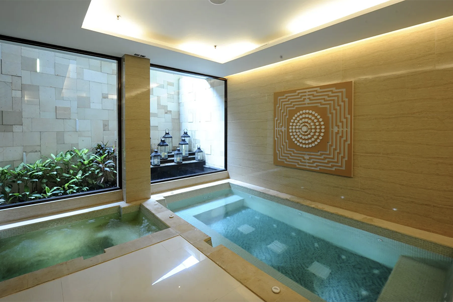 Hotel Jacuzzi Jakarta - Hotel Borobudur Jakarta