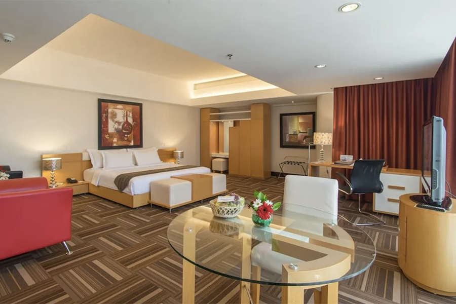 Hotel Jacuzzi Jakarta - Merlynn Park Hotel