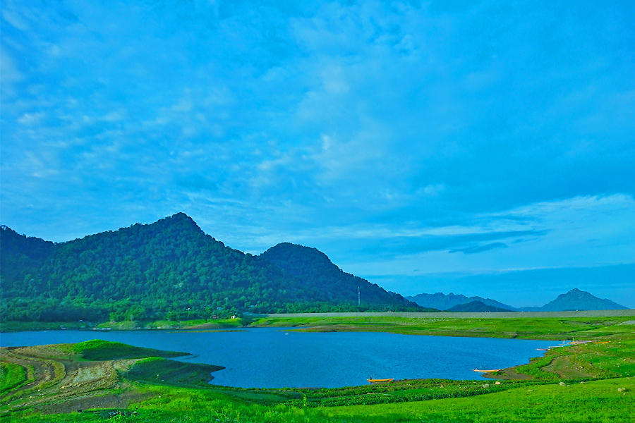 Tempat Wisata di Purwakarta - Parang Gombong