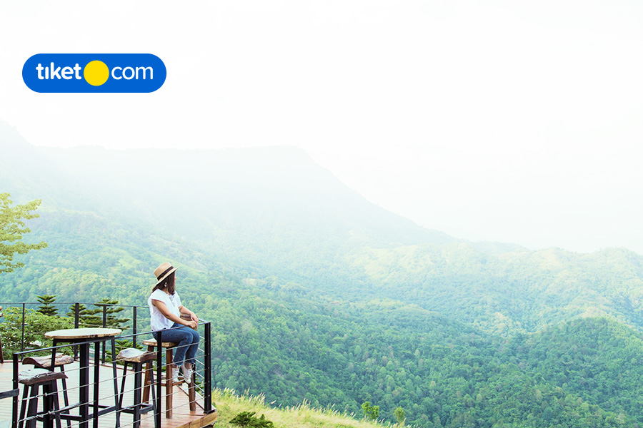10 Tempat Wisata di Nganjuk dengan Sejarah & Alamnya yang Memukau!