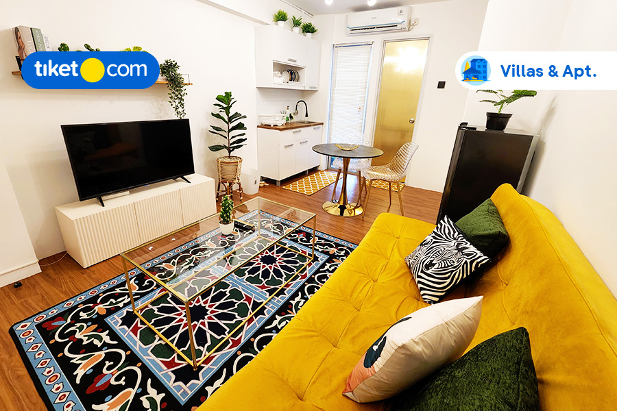 Superb Accommodations for a Chill and Binge-Watching Getaway!