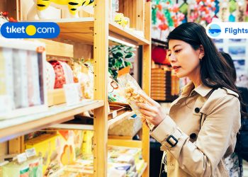 Shopping in Japan : Thrifting, Buying Cute Souvenirs, and Cheap Japanese Groceries!