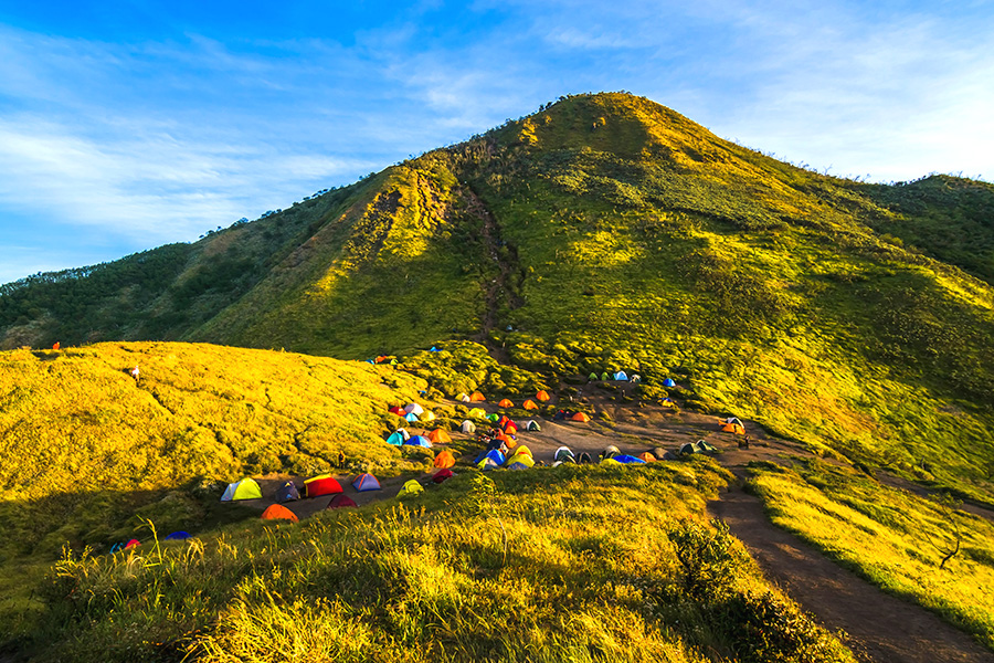 tempat wisata di salatiga - Gunung Merbabu