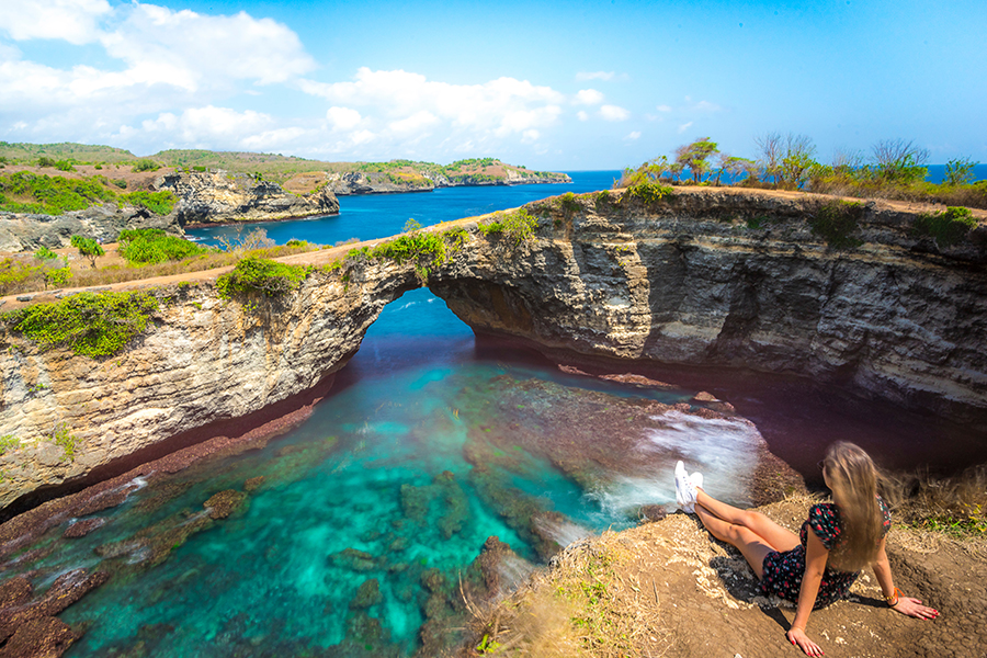 exploring broken beach with nusa penida tour package