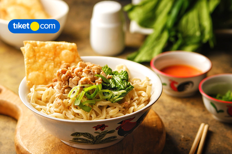 5 Tempat Makan Mie Legendaris di Jakarta yang Wajib Kamu Coba!