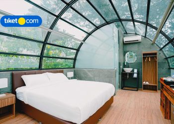 Ini Dia Penginapan Kece Buat Nginep Oke, No. 4 Atapnya Transparan!