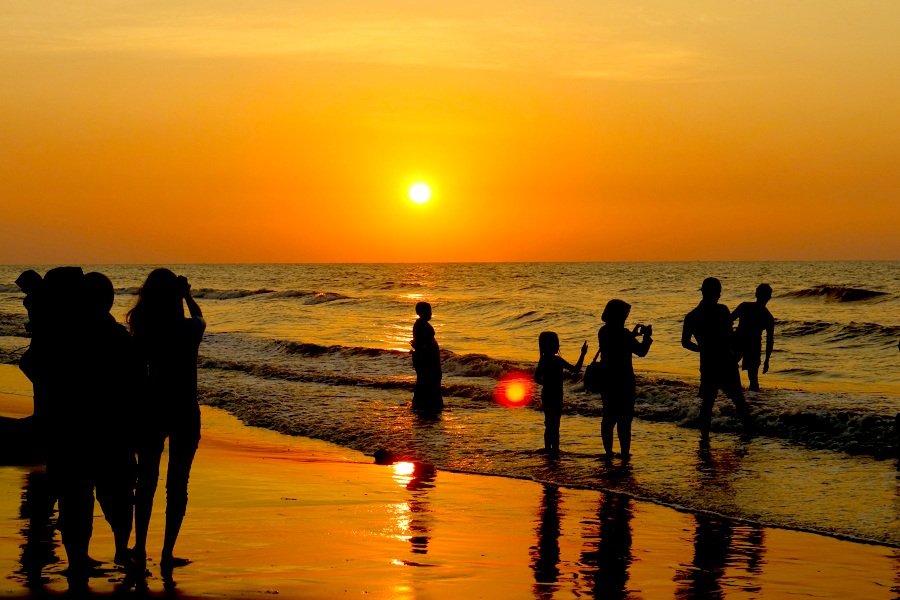 tempat wisata di pemalang - Pantai Widuri