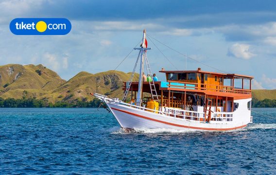 itinerary sailing trip labuan bajo 3H2M