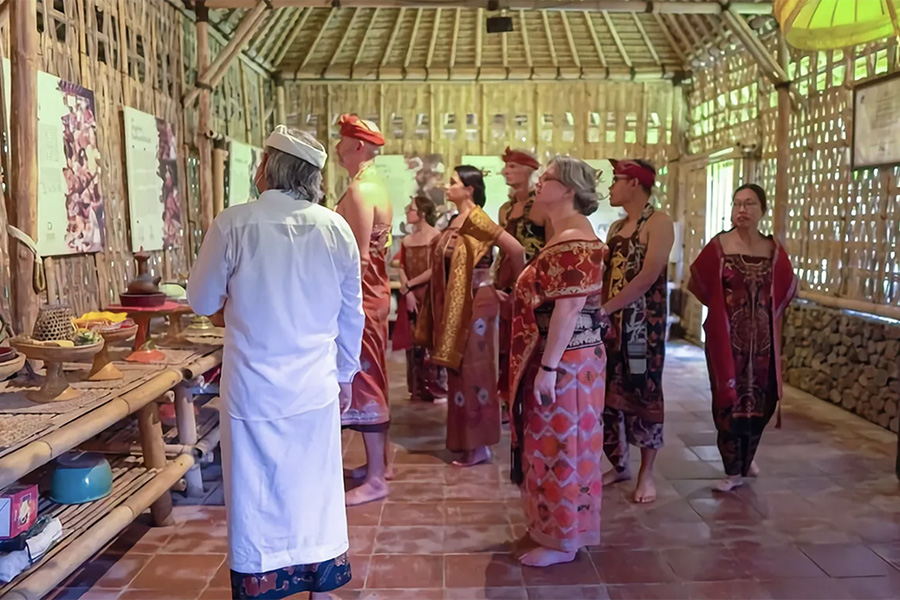 Have a educational museum date at samsara living museum