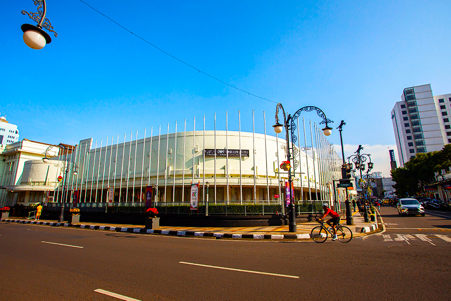 wisata dekat stasiun bandung - Museum Konferensi Asia-Afrika