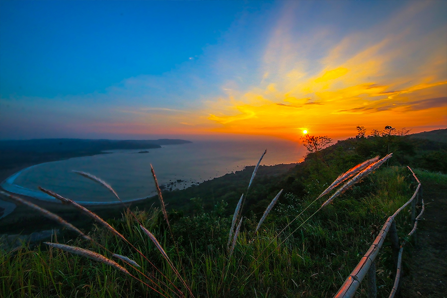 tempat wisata di sukabumi - Ciletuh Geopark
