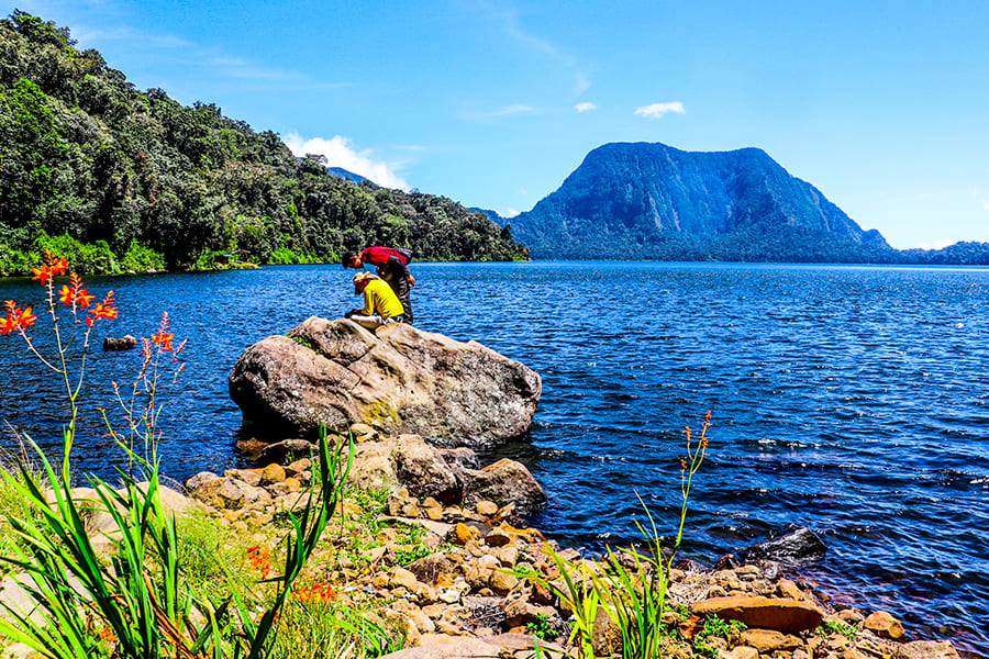 tempat wisata di jambi - Danau Gunung Tujuh