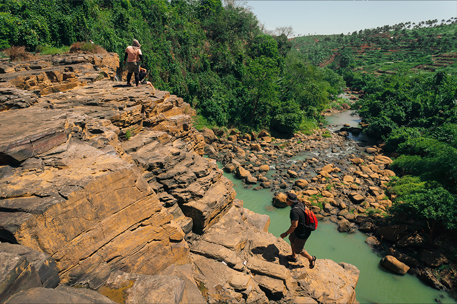 tempat wisata di sukabumi - Curug Awang
