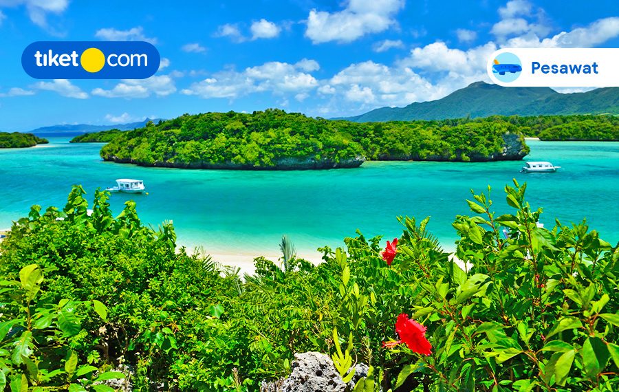 Jelajahi Okinawa Prefecture, Ada Pantai Seindah Ini di Selatan Jepang!