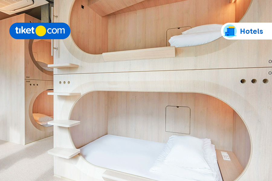 Experience Convenience and Comfort at These 7 Capsule Hotels in Singapore!