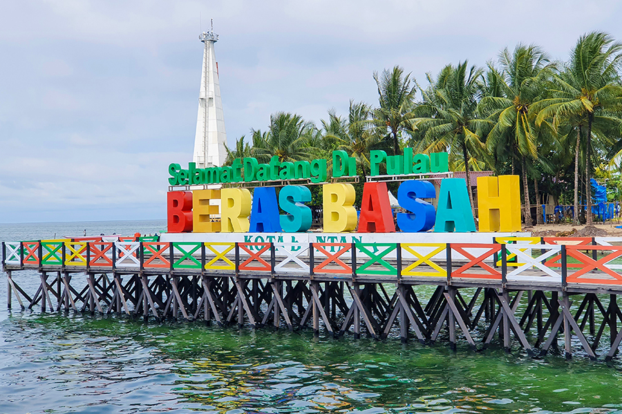 Tourist Destinations in Samarinda - Beras Basah Island
