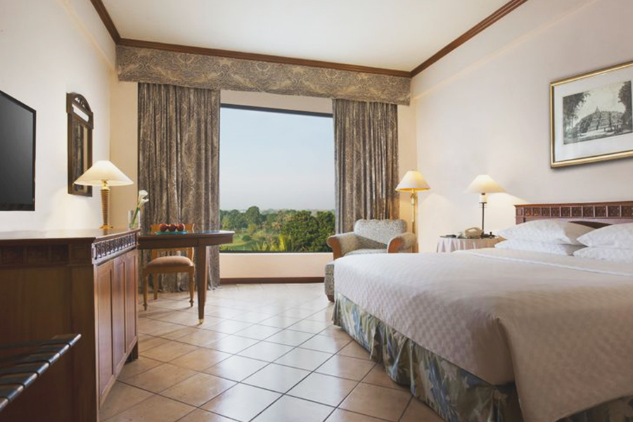 hotels in yogyakarta with relaxing vibes - hyatt regency yogyakarta