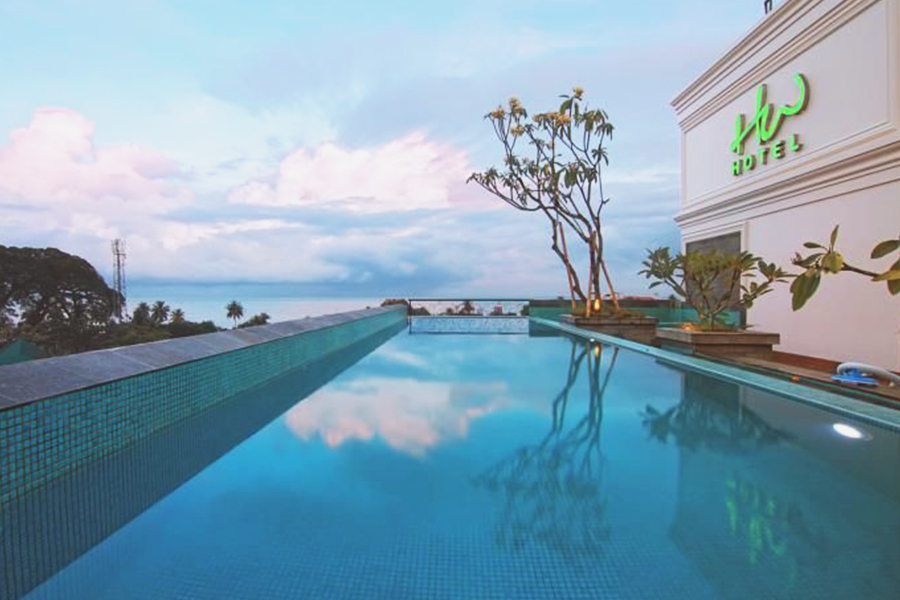 Affordable Hotels in Padang