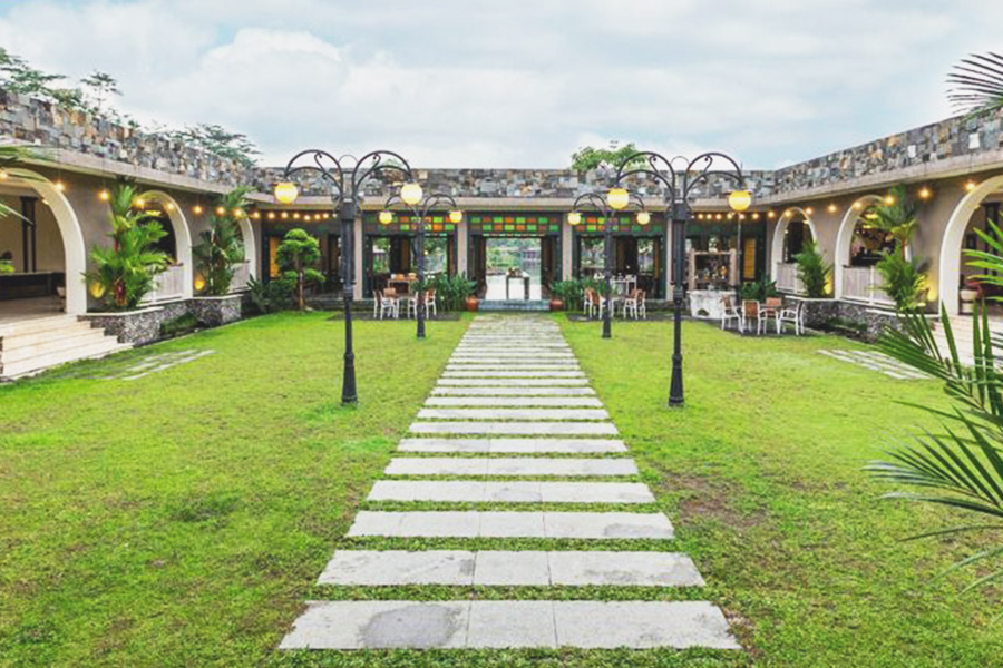 hotels in yogyakarta with relaxing vibes - the westlake hotel