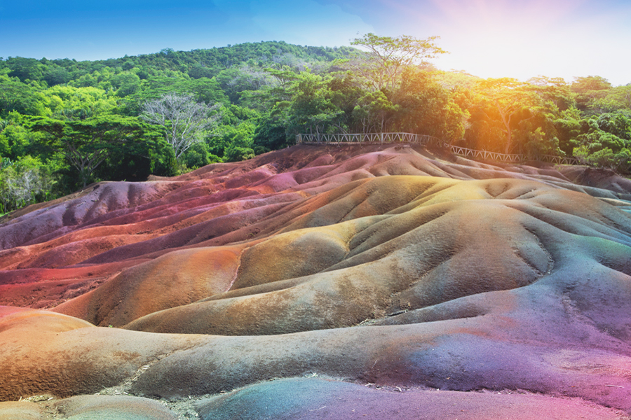 chamarel 7 colored earth