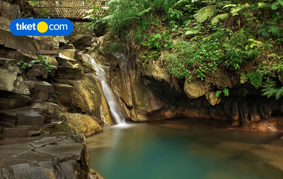 Terbius Cantiknya Air Terjun Kedung Pedut di Kulon Progo Yogyakarta