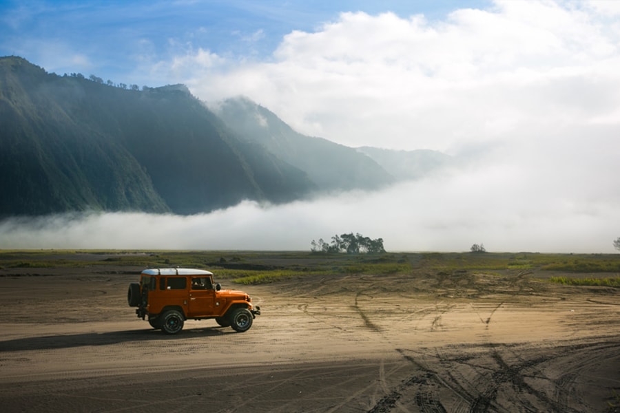 java adventure travel