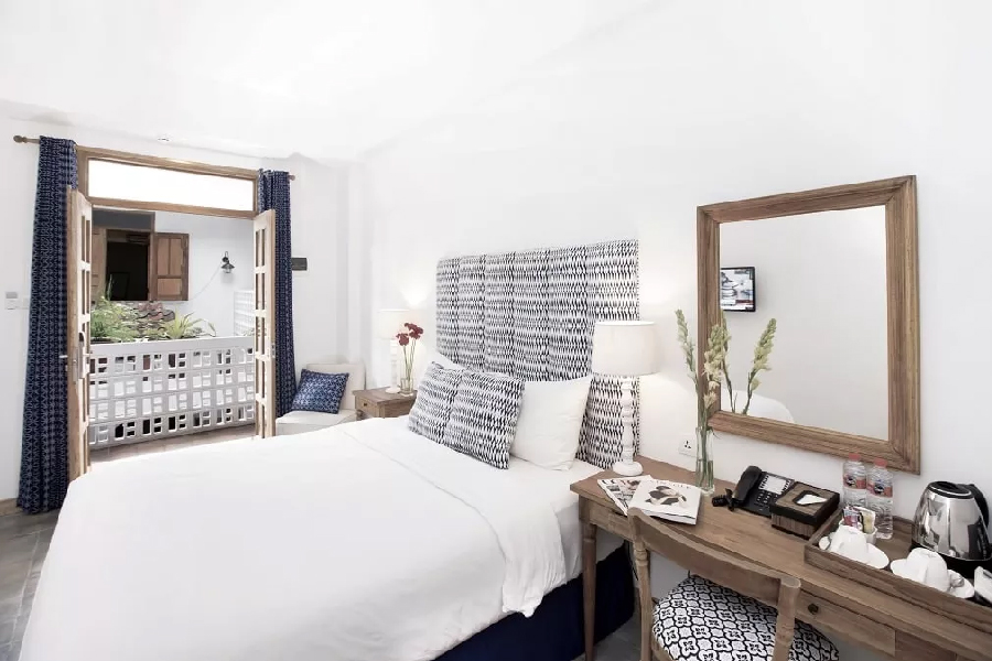 Adhisthana Hotel