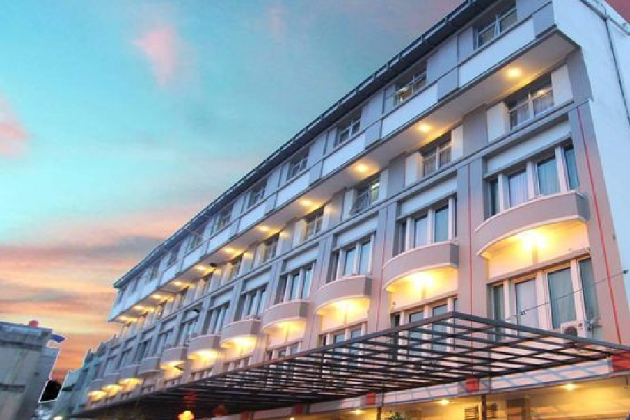 hotel building front view cassie hotel palembang