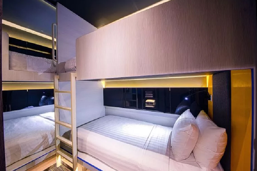 hotel dekat mrt chinatown singapore