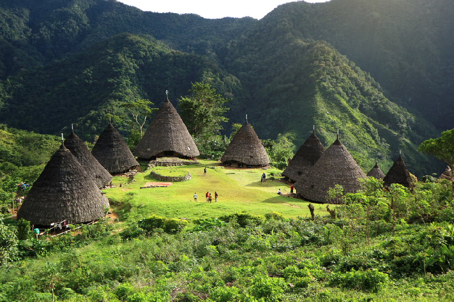 Eksotisme Labuan Bajo dan Ruteng di Flores