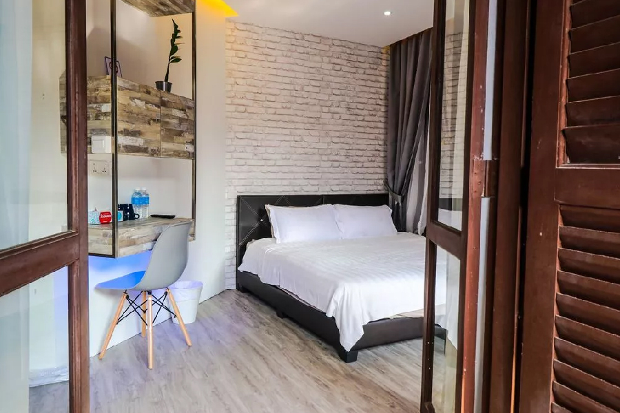 hotel dekat mrt chinatown singapore