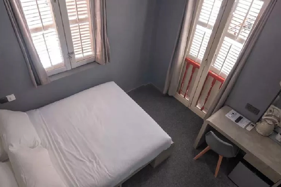 hotel dekat mrt chinatown singapore