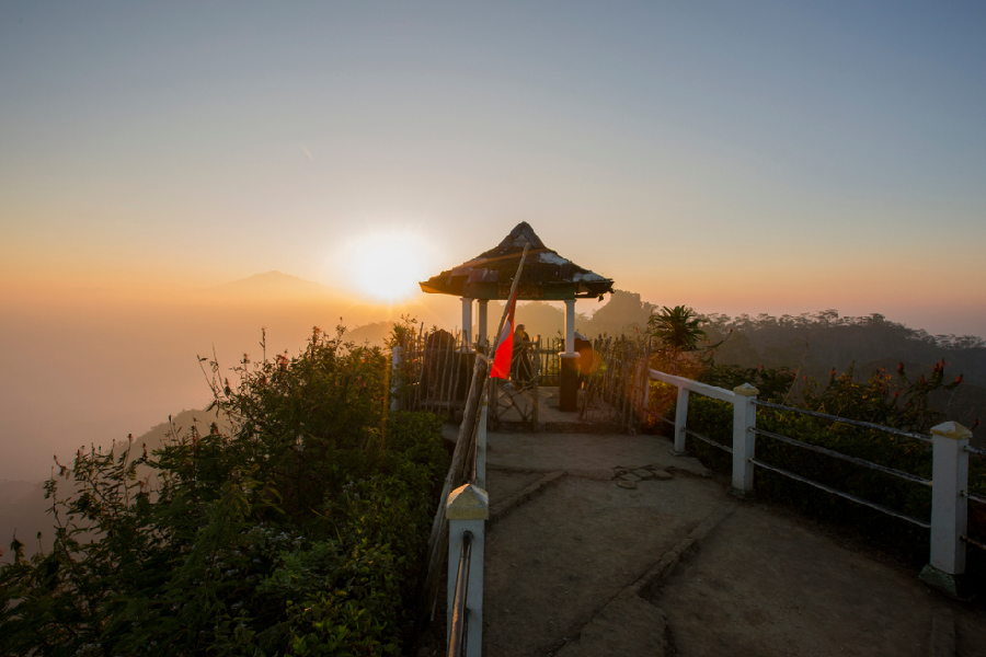 Puncak Suroloyo