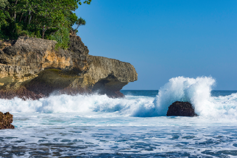 Rekomendasi pantai di malang